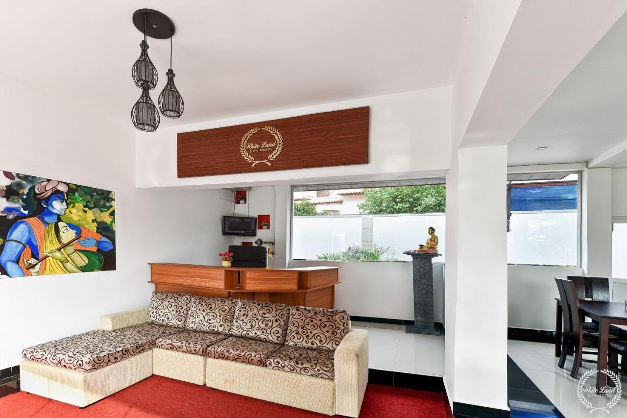 White Land City Hotel Dambulla Zewnętrze zdjęcie