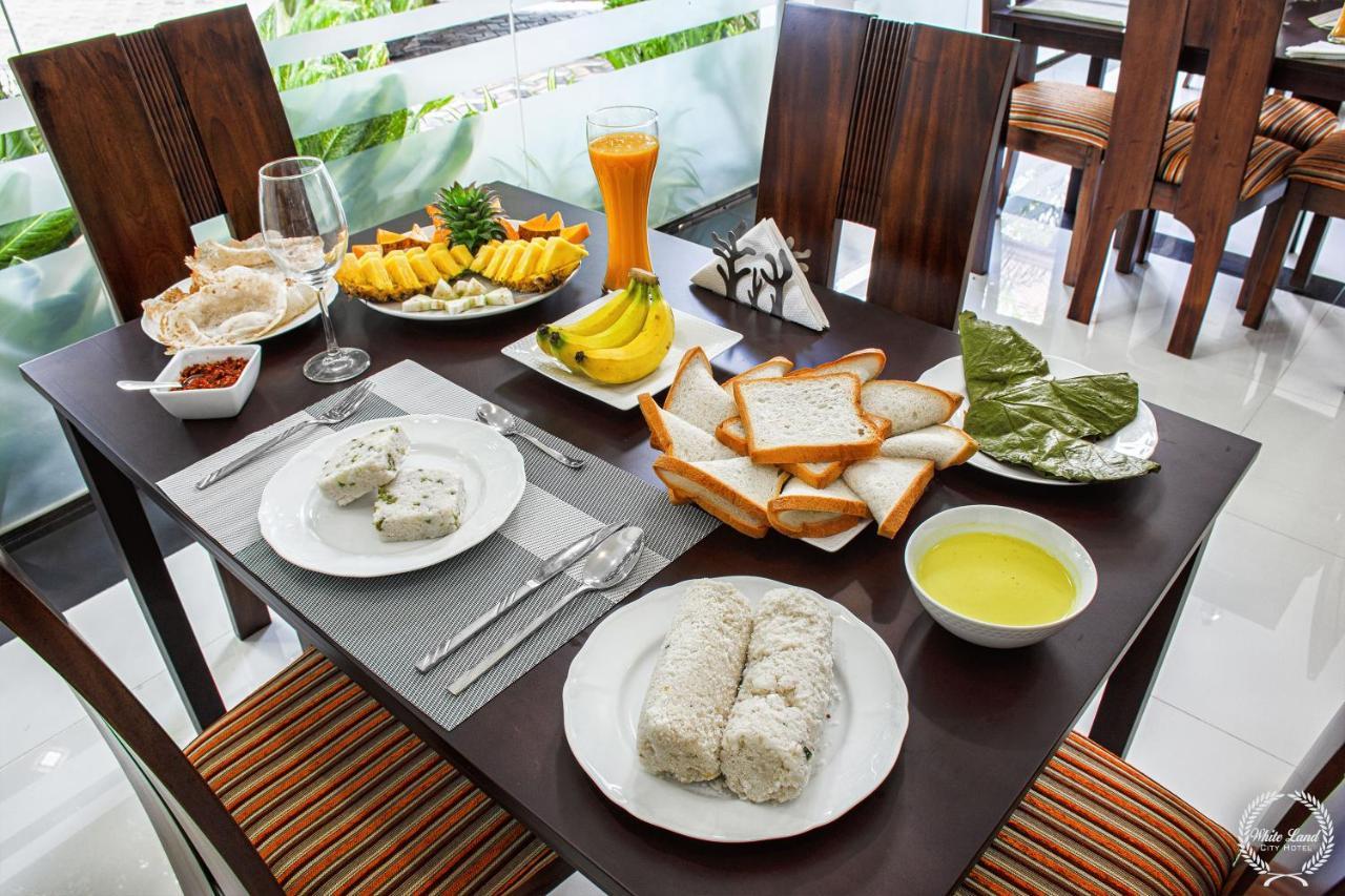 White Land City Hotel Dambulla Zewnętrze zdjęcie