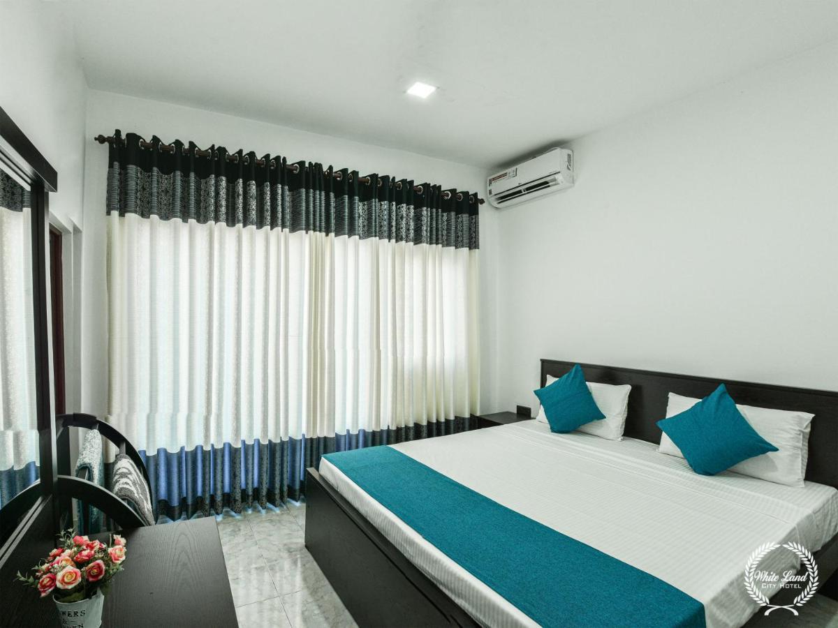 White Land City Hotel Dambulla Zewnętrze zdjęcie