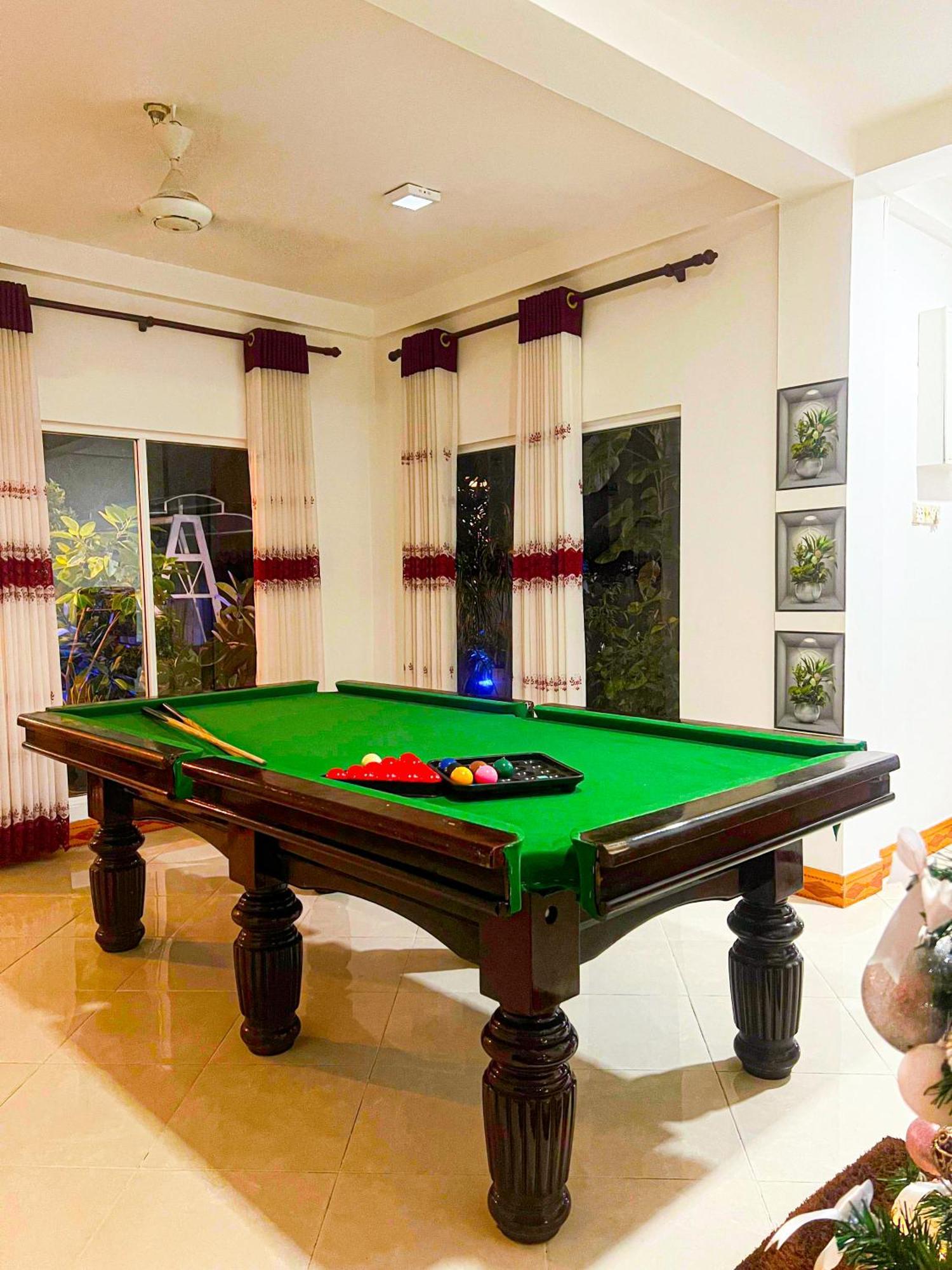 White Land City Hotel Dambulla Zewnętrze zdjęcie